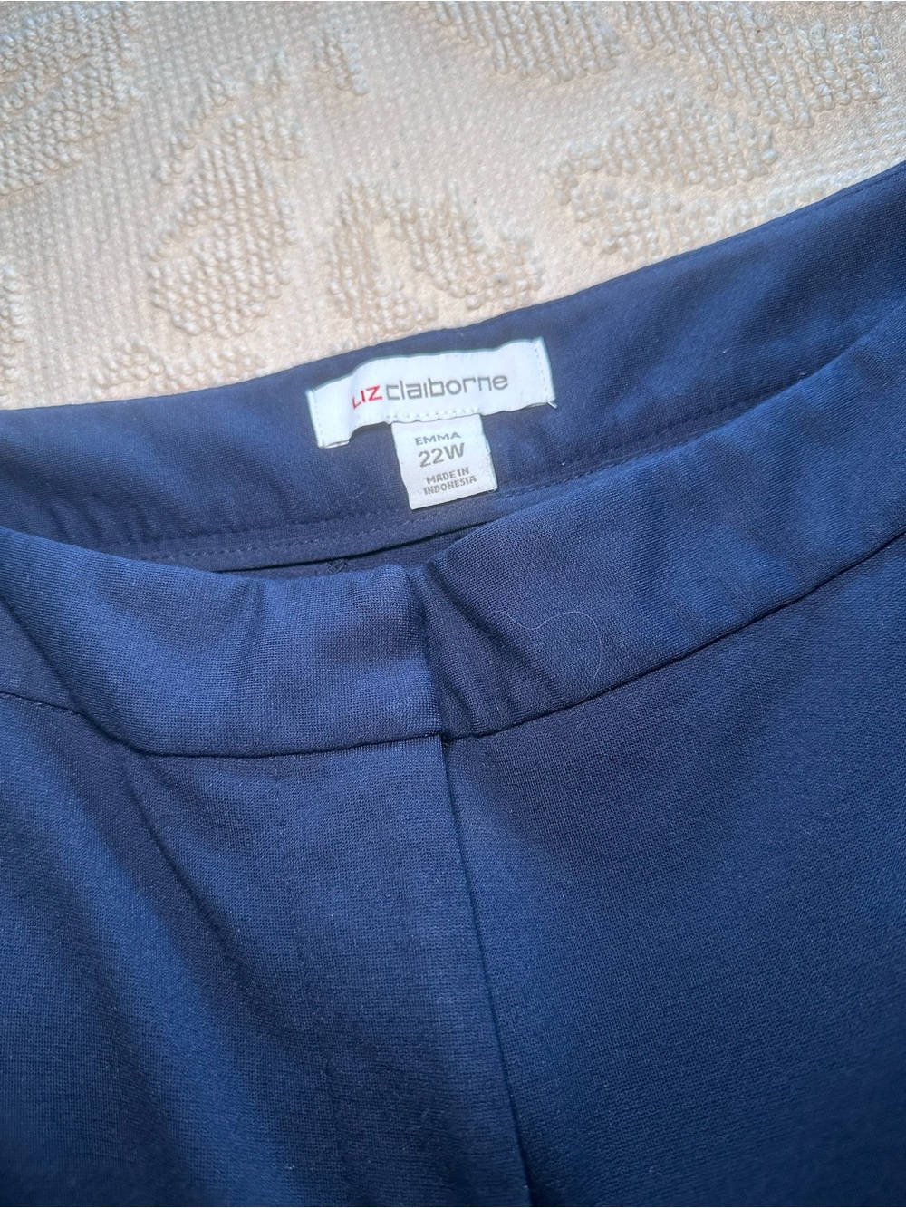 Slim Straight-Leg Mid-Rise Wardrobe Staple Pant Size 22W Plus Navy LC Emma - Picture 4 of 8